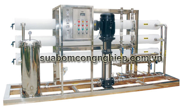 sua-may-bom-cho-he-thong-loc-nuoc